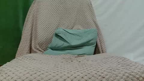 Snapshot of xxxlola_ chatting on 05-18-26, 12:51 Lola online show from 05-18-26, 12:51