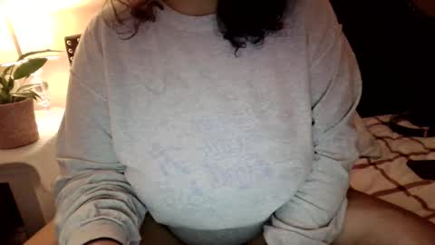 Snapshot of xxxmooui chatting on 04-18-26, 03:10 Elle online show from 04-18-26, 03:10