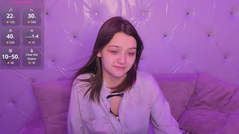 Snapshot of xxxnaughtyfoxxx chatting on 04-22-26, 07:04 foxy online show from 04-22-26, 07:04
