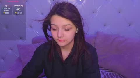 Snapshot of xxxnaughtyfoxxx chatting on 05-01-26, 05:28 foxy online show from 05-01-26, 05:28