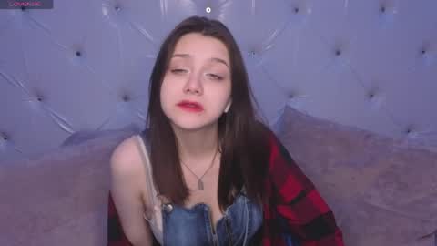 Snapshot of xxxnaughtyfoxxx chatting on 06-05-26, 05:29 foxy online show from 06-05-26, 05:29