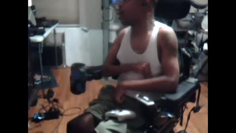 xxxonwheelz online show from 09-28-25, 03:34