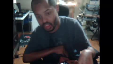 xxxonwheelz online show from 10-29-25, 04:37