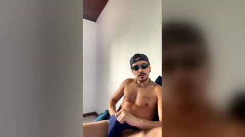 Snapshot of xxxranier chatting on 12-16-25, 04:01 xxxranier online show from 12-16-25, 04:01