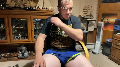 Snapshot of xxxscubastevexx chatting on 05-04-26, 04:52 ScubaSteve online show from 05-04-26, 04:52