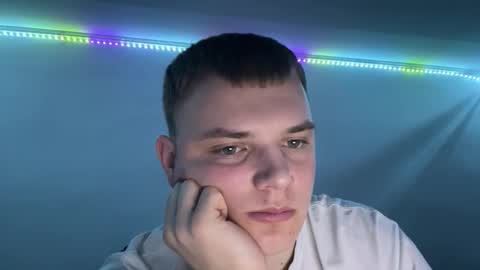 Leo online show from 03-10-26, 08:47