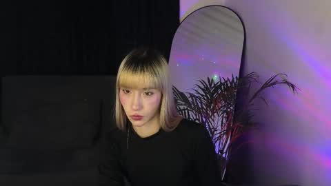 Snapshot of xxxvandersexxx chatting on 09-10-25, 07:52 July and Fer online show from 09-10-25, 07:52