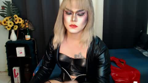 QueenMarina online show from 02-01-25, 01:55