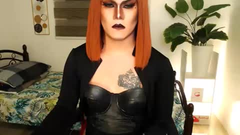 Snapshot of xyournightmarequeenx chatting on 04-25-26, 02:25 QueenMarina online show from 04-25-26, 02:25