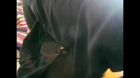 Snapshot of xzitox chatting on 03-18-26, 02:31 XZitoX online show from 03-18-26, 02:31