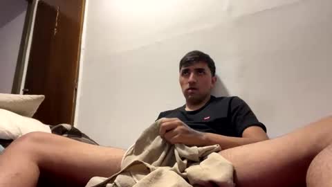 Snapshot of y0ungwithbrowndick chatting on 05-16-26, 08:07 BROWN DICK online show from 05-16-26, 08:07