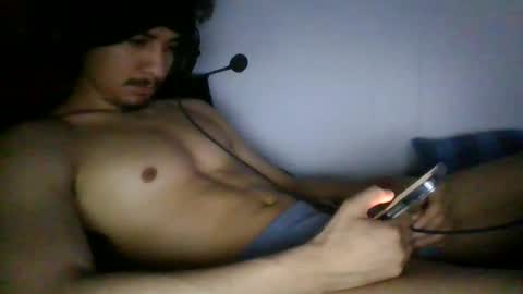 Snapshot of y640 chatting on 05-23-26, 07:13 y640 online show from 05-23-26, 07:13