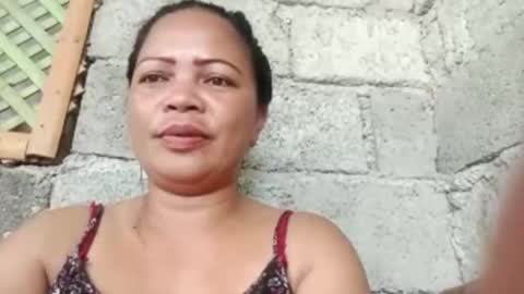 Snapshot of yadly143 chatting on 05-31-26, 04:42 yadly143 online show from 05-31-26, 04:42