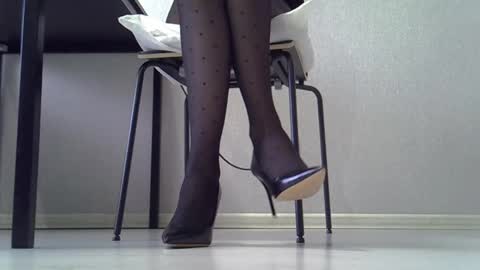 Dina online show from 04-01-26, 03:18