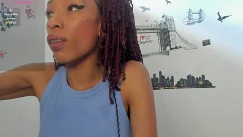 Snapshot of yailin_04 chatting on 06-17-26, 07:15 yailin_04 online show from 06-17-26, 07:15