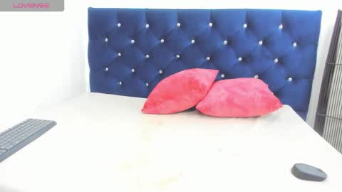 Snapshot of yaiza_sexylovee chatting on 10-27-25, 12:04 yaiza_sexylovee online show from 10-27-25, 12:04