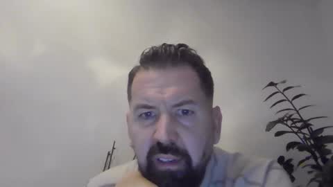 Snapshot of yakijoe chatting on 11-16-25, 10:37 yakijoe online show from 11-16-25, 10:37