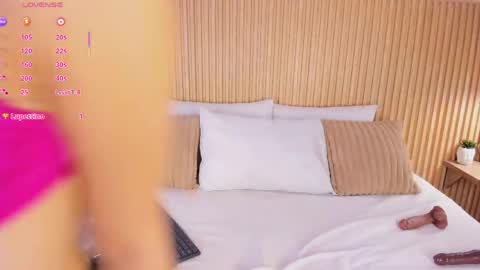 Snapshot of yalezka_ chatting on 06-04-26, 04:29 Yalezka online show from 06-04-26, 04:29