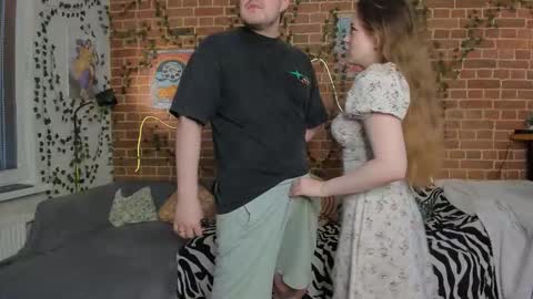 Snapshot of yami_yami_yami chatting on 11-06-25, 12:17 Mia and Andry online show from 11-06-25, 12:17