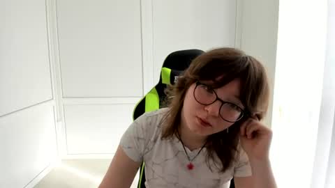 Snapshot of yamihoshii chatting on 06-25-26, 06:18 Sofia online show from 06-25-26, 06:18
