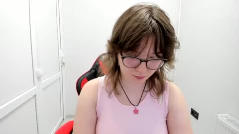 Snapshot of yamihoshii chatting on 06-29-26, 10:15 Sofia online show from 06-29-26, 10:15