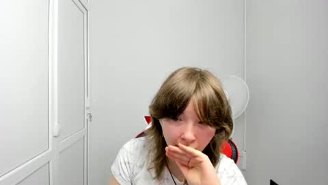 Snapshot of yamihoshii chatting on 07-07-26, 06:47 Sofia online show from 07-07-26, 06:47