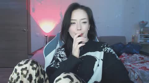 Yami online show from 01-14-25, 10:34