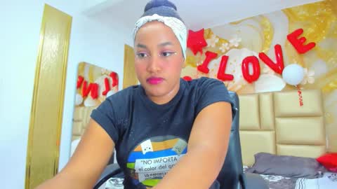 Naomi online show from 02-16-26, 07:43