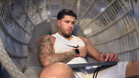 yamp sambrano online show from 09-23-25, 03:20