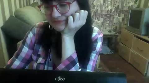 yanafiesta online show from 11-17-25, 01:17