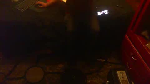 yangolox3 online show from 09-28-25, 03:23