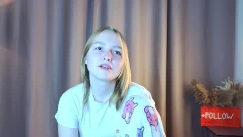 Snapshot of yangsperanza chatting on 09-11-25, 01:11 Kate online show from 09-11-25, 01:11