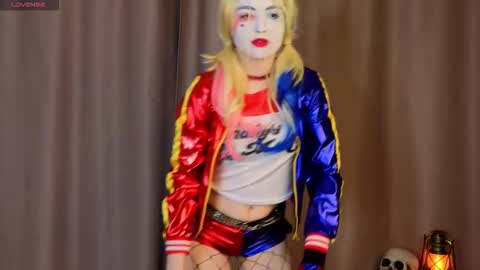 Snapshot of yangsperanza chatting on 10-31-25, 01:23 Kate online show from 10-31-25, 01:23