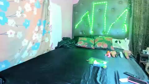 yani 69 online show from 07-16-26, 10:49