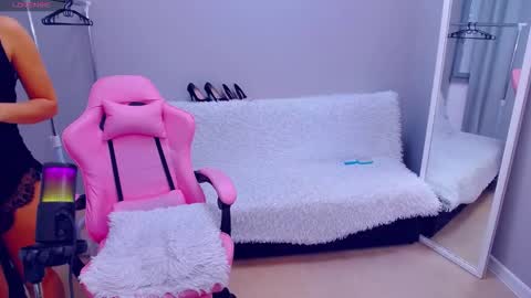 Snapshot of yannanoel chatting on 10-02-25, 07:26 im hot today online show from 10-02-25, 07:26