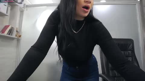 Yara online show from 03-19-26, 03:21