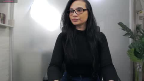 Yara online show from 04-01-26, 03:07