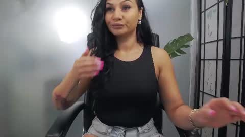 Yara online show from 07-15-26, 03:45