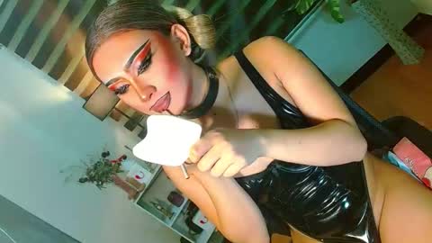 Snapshot of yasii19 chatting on 04-27-26, 03:32 miss yasii online show from 04-27-26, 03:32