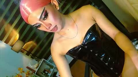 Snapshot of yasii19 chatting on 05-18-26, 12:44 miss yasii online show from 05-18-26, 12:44