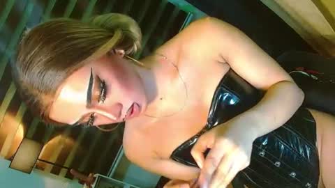 Snapshot of yasii19 chatting on 06-13-26, 02:04 miss yasii online show from 06-13-26, 02:04