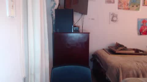 Snapshot of yasmin_love85 chatting on 11-28-25, 02:53 yasmin_love85 online show from 11-28-25, 02:53