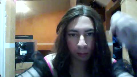 Snapshot of yasmin_paez23 chatting on 01-05-25, 08:43 Yasmin Paez online show from 01-05-25, 08:43