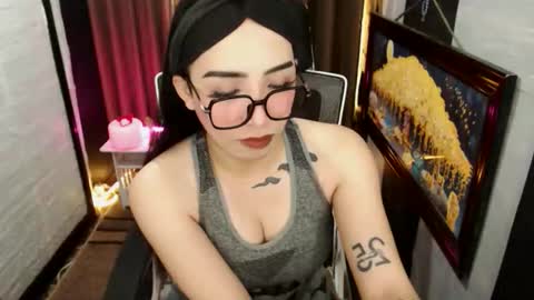 Snapshot of yassiered chatting on 02-20-26, 02:52 yassiered online show from 02-20-26, 02:52