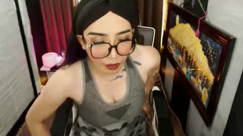 Snapshot of yassiered chatting on 06-02-26, 02:13 yassiered online show from 06-02-26, 02:13