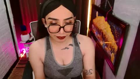 Snapshot of yassiered chatting on 07-19-26, 10:19 yassiered online show from 07-19-26, 10:19