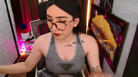 Snapshot of yassiered chatting on 07-20-26, 01:31 yassiered online show from 07-20-26, 01:31