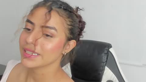 yaya23x online show from 01-14-25, 03:26