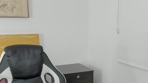 yaya23x online show from 01-20-25, 12:07