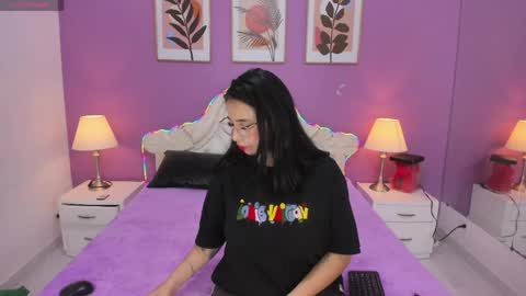 Snapshot of yayaqueen chatting on 06-05-26, 12:00 Yaya online show from 06-05-26, 12:00